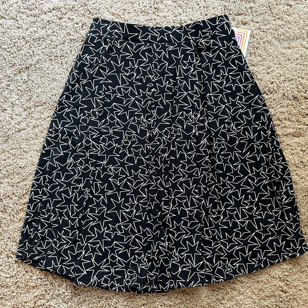 LuLaRoe Madison Black Star Patterned Women's Skirt XS NWT